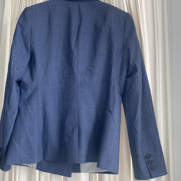 COPY - Banana Republic blue blazer - size 6 - Picture 4 of 5